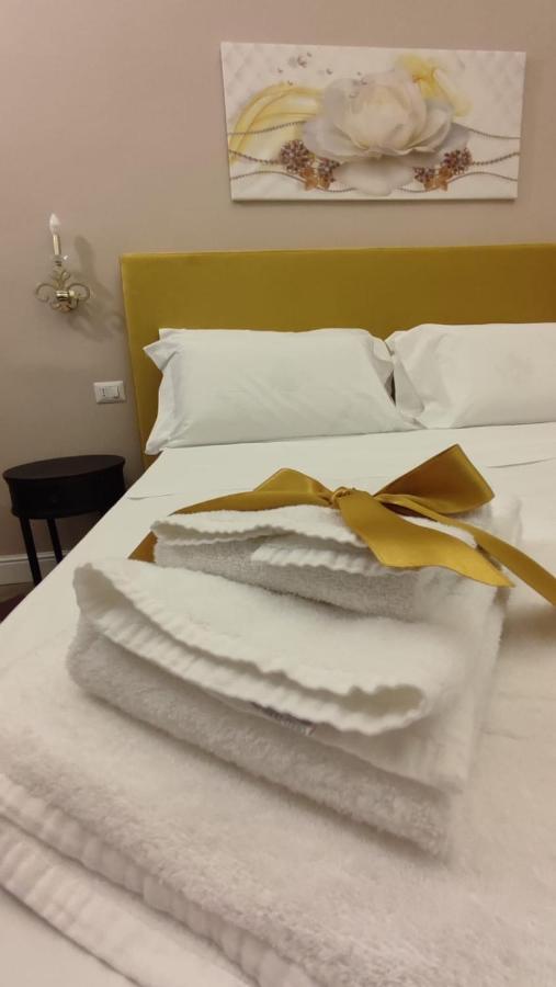 B&B Romeo Luxury Rooms Catania Exterior photo